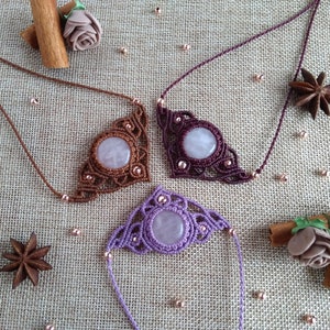 Rose quartz macrame necklace, casual bohemian jewelry, alternative woven jewelry, women&#39;s boho jewelry, healing crystal jewelry
