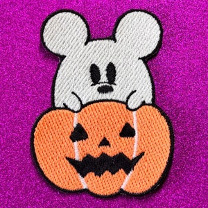 Mickey Ghost with Pumpkin - Glow in the Dark Patch - Halloween 2024