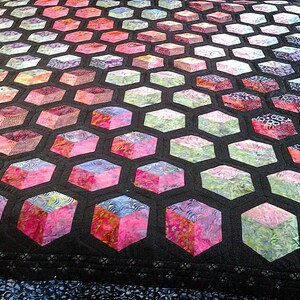 Custom Quilt, Made to Order Tumbling Block Batik Quilt, Tumbling Box, Custom Duvet, Modern Patchwork Bed Cover Set