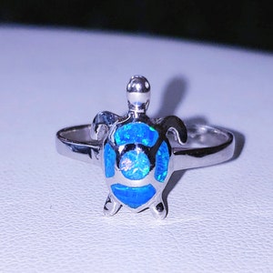 925 Sterling Silver Petite Opal Sea Turtle Ring (Size 9.0)!