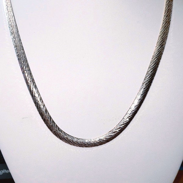 925 Sterling Designer LIRM  Italian Textured 18" Chain / Necklace   (20.0 grams)!