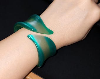 Vintage Green Lucite Hinged Bangle / Bracelet Translucent Frosted Wide Cuff!
