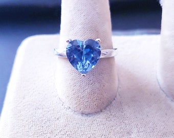 925 Sterling 1,25 ctw Blautopas Ring in Herzform (Größe 8,0)!