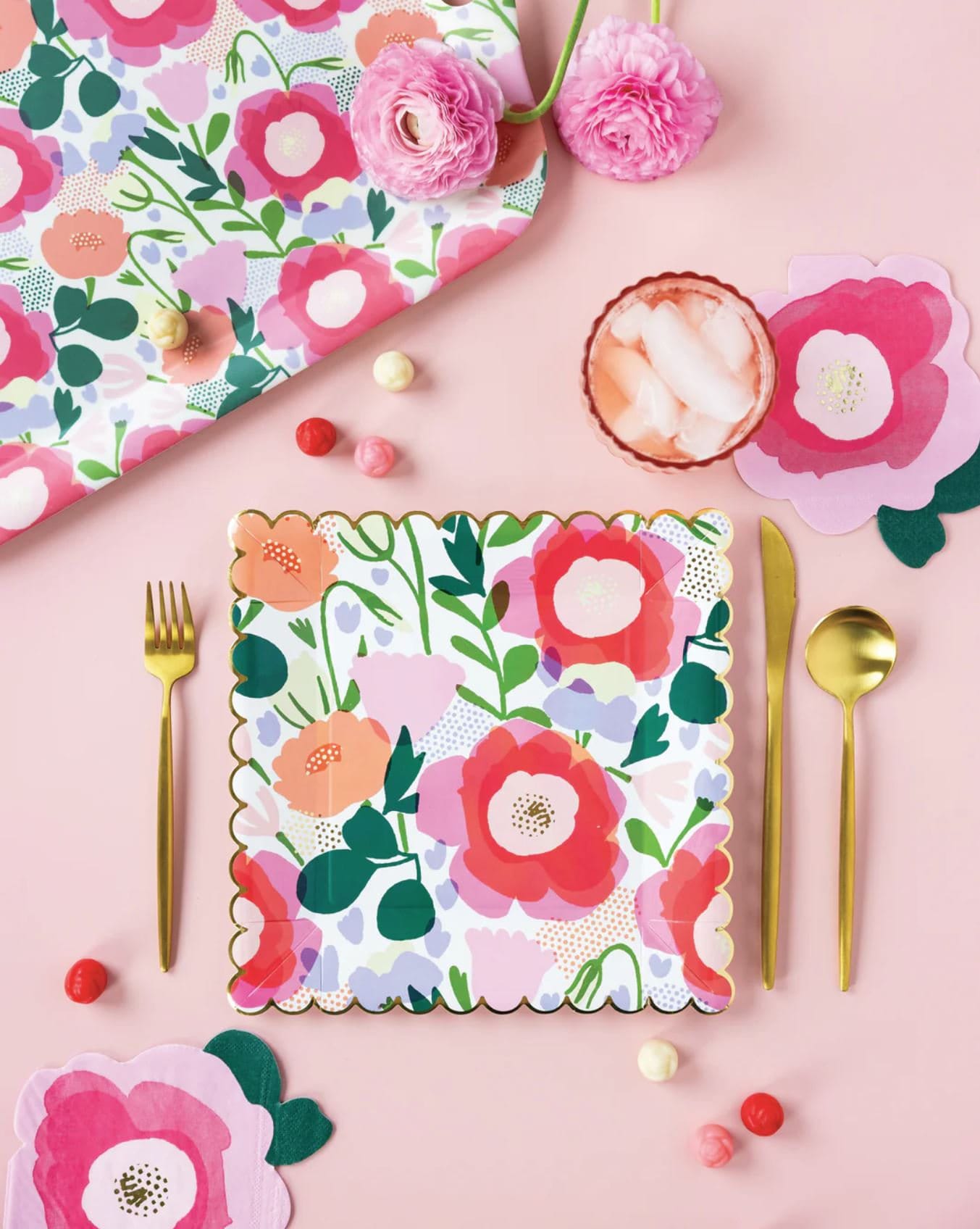 Floral napkin/ floral paper plates/ Table Top Decor | Birthday| Baby Shower | Baby Shower Decorations