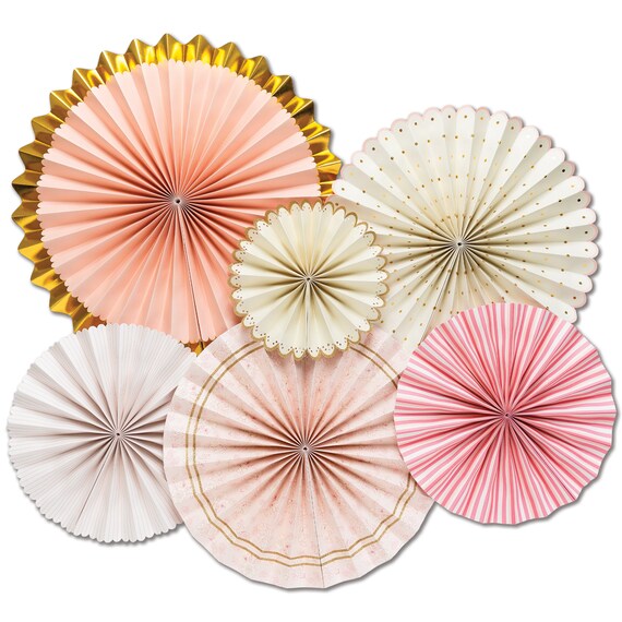 Ombre Pinwheel Backdrop Dreamy DIY Ombré Paper Backdrop