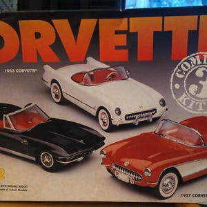 1993 Three piece Corvette model kit