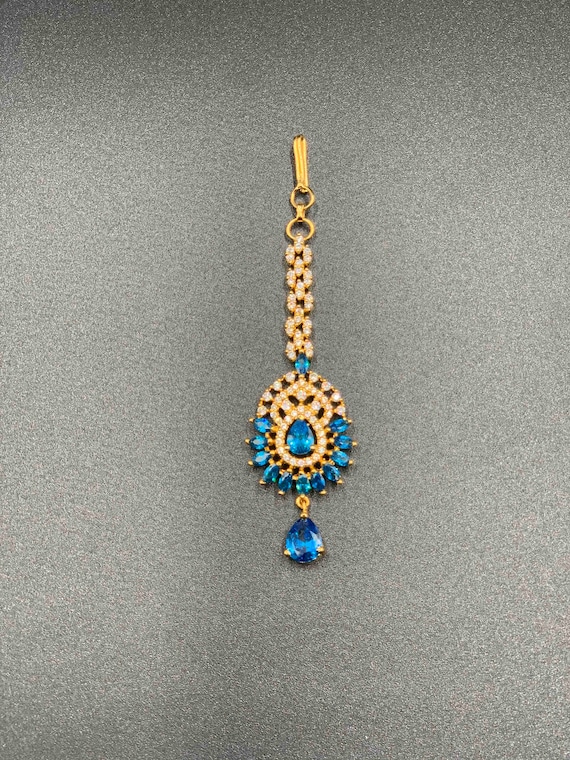 Blue stone maang tikka clearance