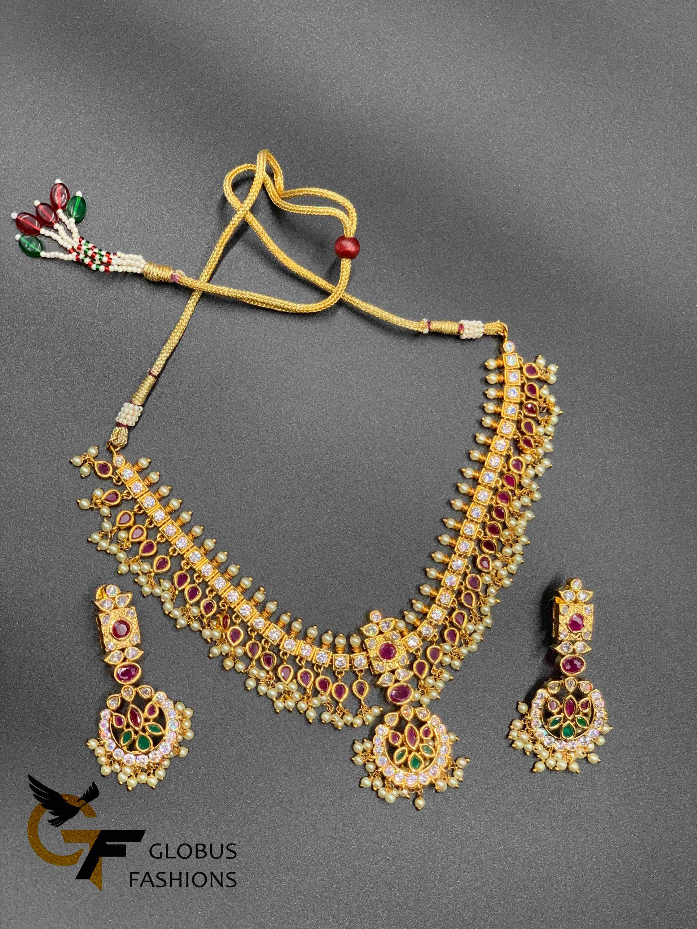 Pusalu chains sale