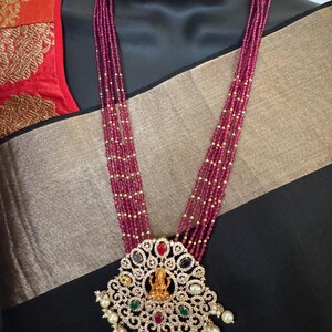 Conjunto de pingentes/Pingente Lakshmi/Pedras multicoloridas/Conjunto de colar/Corrente de contas/Joias Bollywood/Corrente de contas de rubi/Contas rosa
