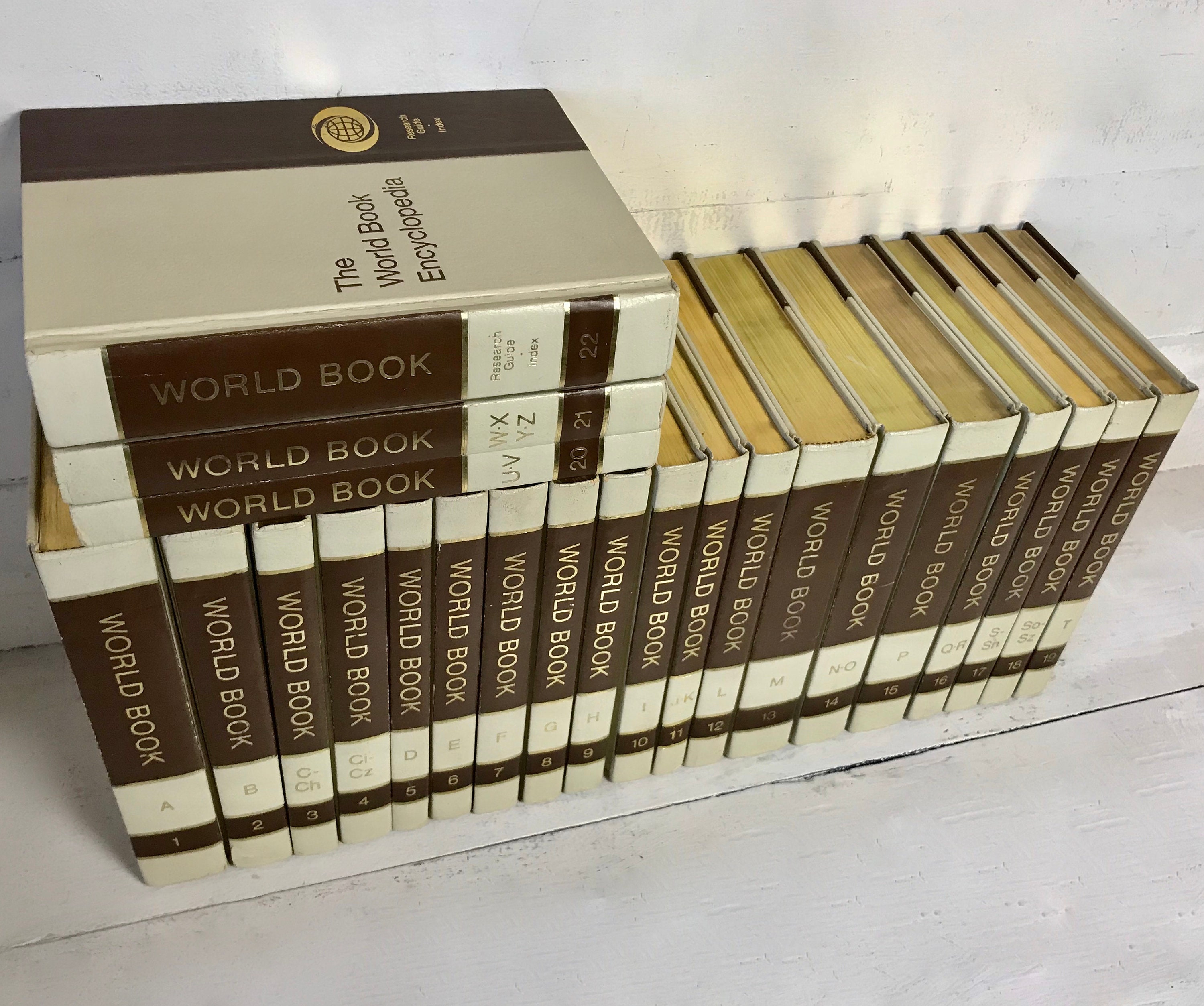 1972 World Book Encyclopedia A Z Encyclopedias 22 Books In Etsy