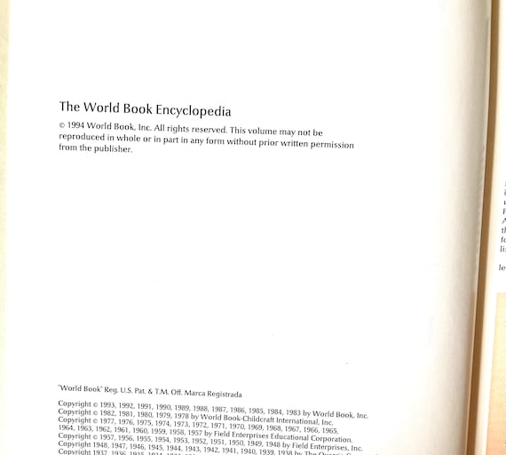 1994 World Book Encyclopedia, 24 Books in All, Two Book Dictionary