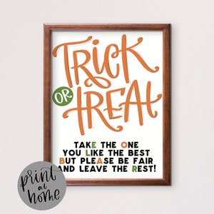 Printable Social Distancing Trick or Treat Sign, No Contact Halloween Poster (8x10 and 18x24 versions included)