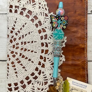 Stylo à encre perlé fantaisie papillon - Perles acryliques focales en silicone - Cadeaux stylos à perles faits main pour elle