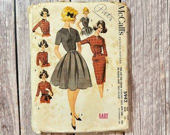 Patrón de costura de McCall 5942. Patrón de vestido vintage.