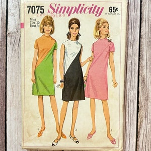 Simplicity Sewing Pattern 7075 - Vintage Dress