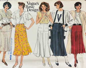 Vogue Sewing Pattern 1535 - Uncut - Vintage Skirt