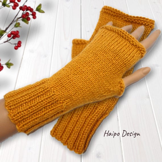 Knitted arm warmers made from alpaca yarn, hand warmers in dark yellow, hand-knitted arm warmers