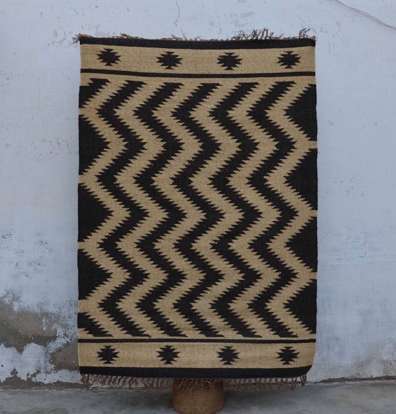 Black White Chevron Wool Jute Kilim 4x6 Zig Zag Rug Etsy