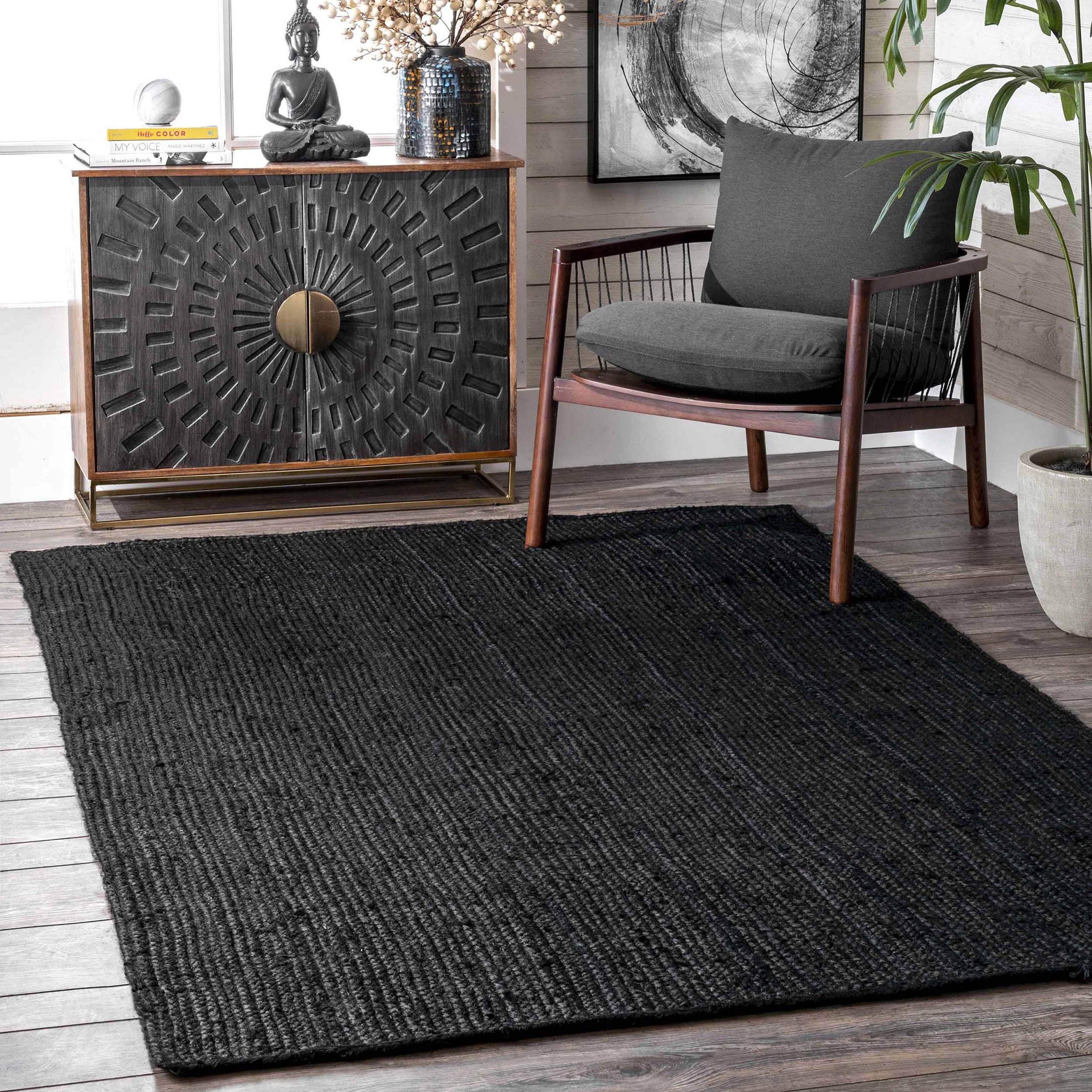 black travel rug