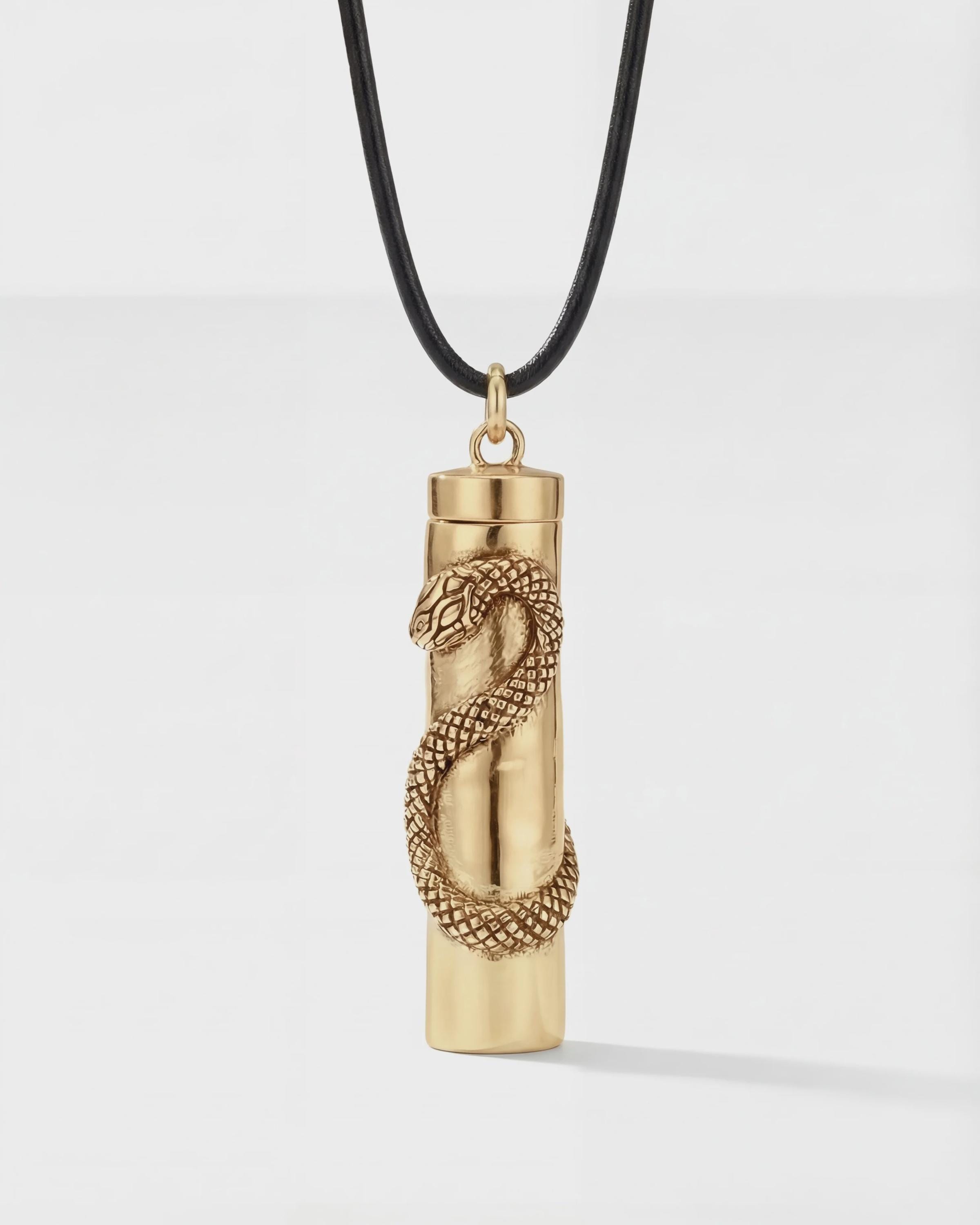 Gold serpent pendant - Etsy 日本