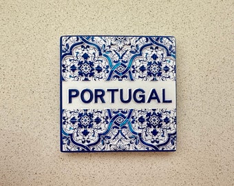 PORTUGAL - ceramic fridge pin magnet   • small blue & white tile effect (new)