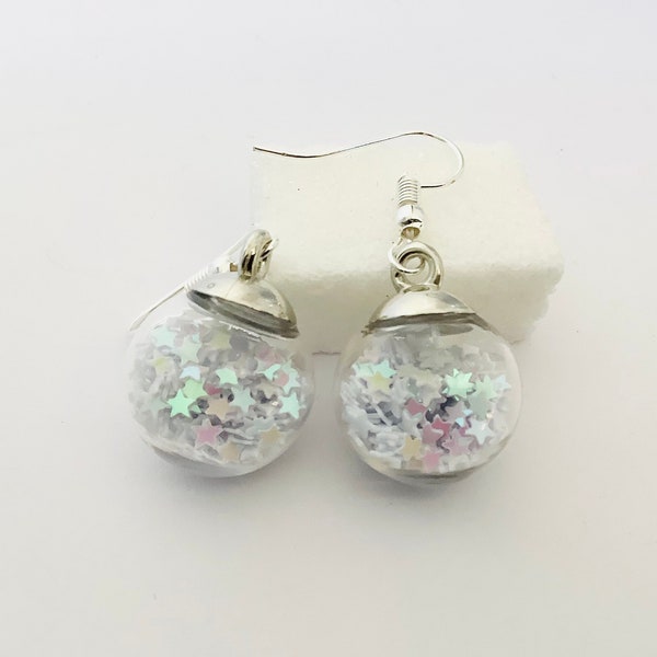 Boucles d’oreilles boules en verre étoiles blanches, boucles d’oreilles fantaisies