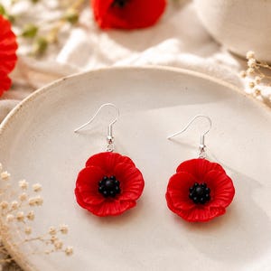 Mohnblumen-Ohrringe, rote Blume, Blumenschmuck, Blumenohrringe, Geschenk für Frauen, Modeschmuck