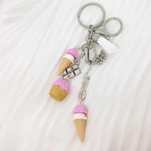 Schlüsselanhänger mit Eisanhänger, süßes Accessoire für die Mädchentasche, Fimo-Schlüsselanhänger