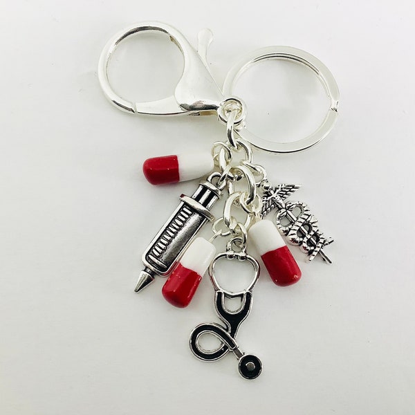 Porte clefs thème infirmière, docteur, médecin en fimo, cadeau original, made in France