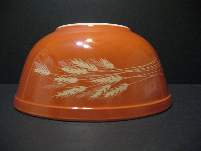 Pyrex Autumn Harvest Wheat Orange 2.5 L Nesting Mixing Bowl 403