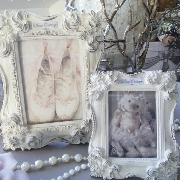 Ensemble de 2 cadres moulurés ours et chaussons de danse shabby chic