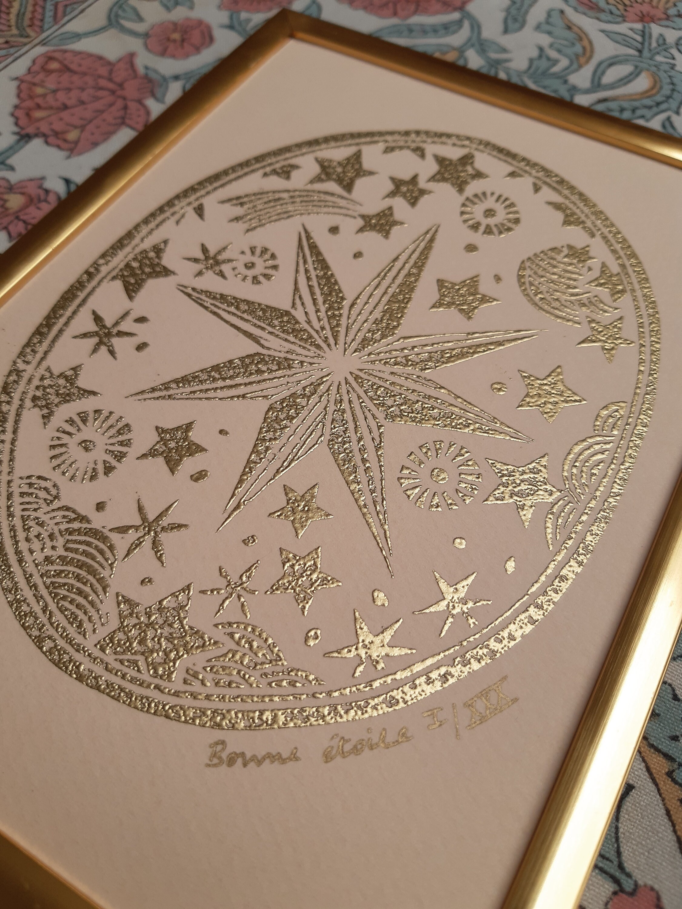 Gravure Bonne Étoile Beige Rosé et Or