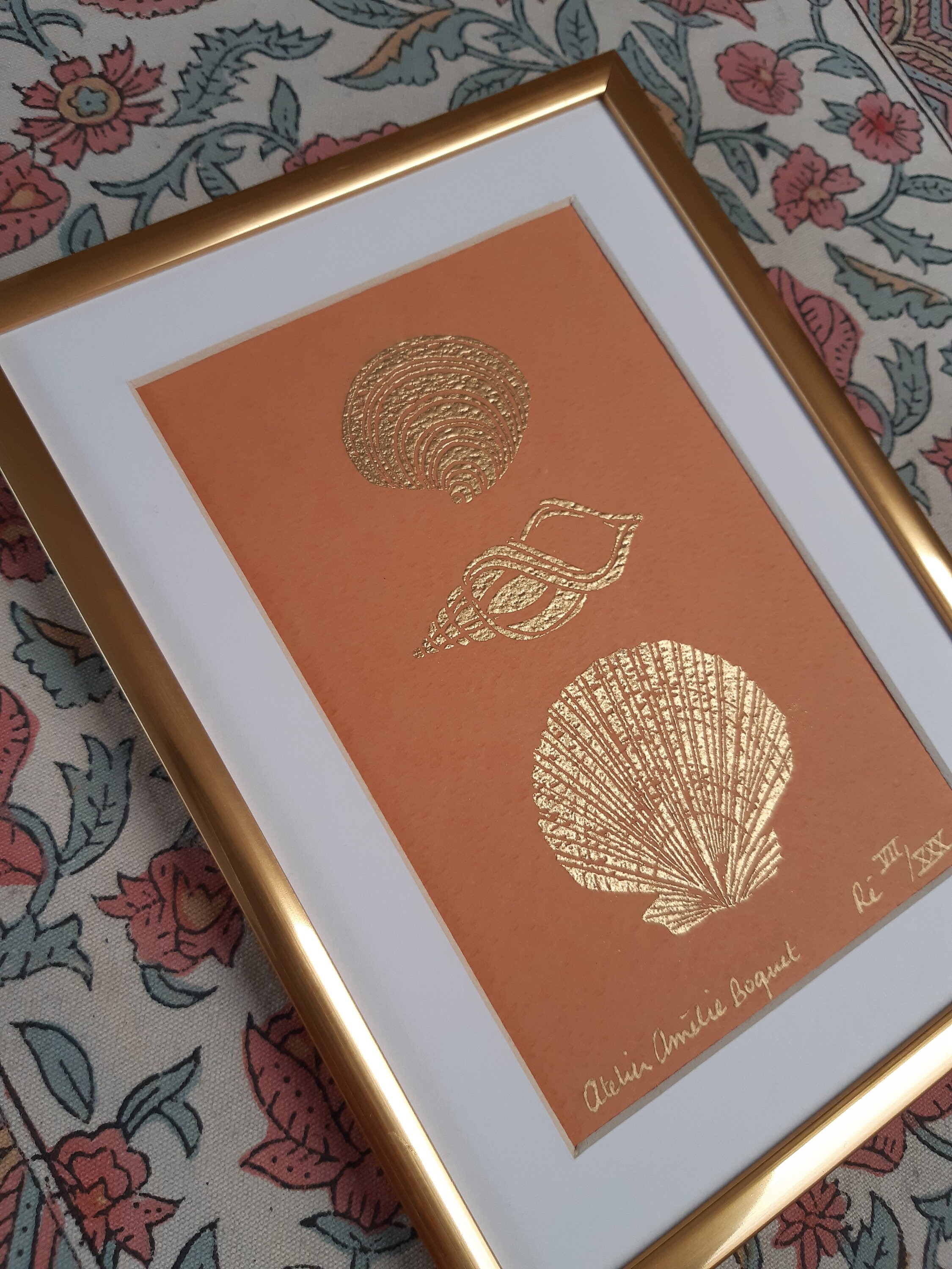 Gravure Coquillages Ré Terracota et Or