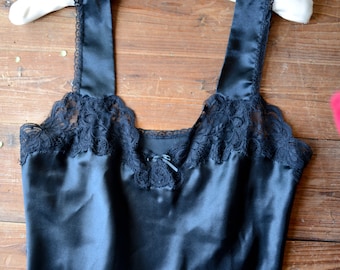 Minimal Vintage Black Silky Lace Camisole