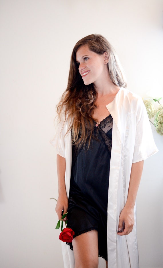 New With Tags Vintage Vanity Fair Bridal Robe