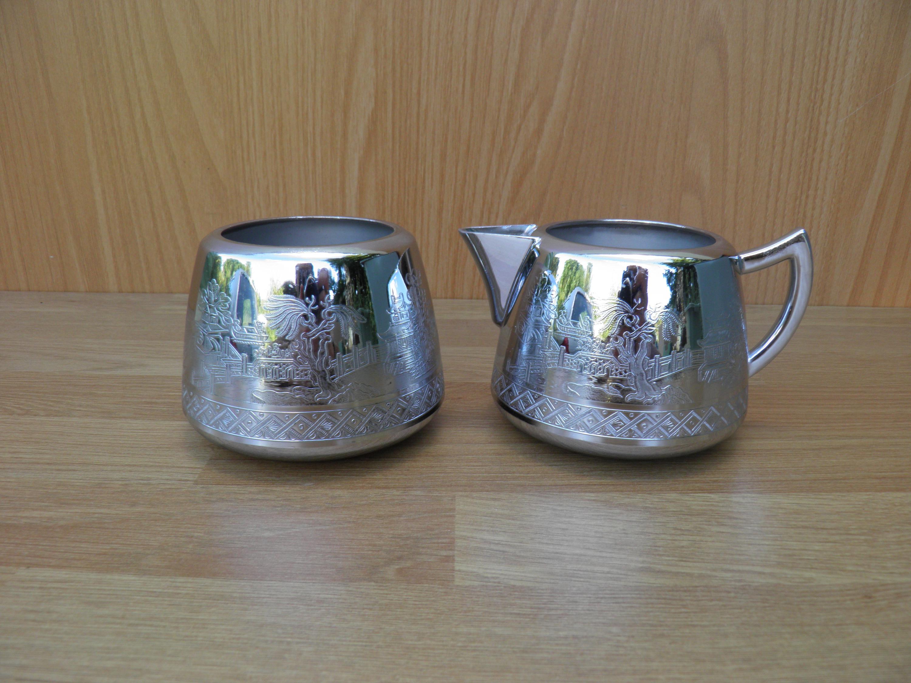 Vintage Swan Brand Chrome Milk Jug & Sugar Bowl Set - Willoware
