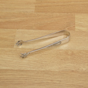 Silver Plated Claw Sugar Tongs - Vintage Cutlery, Tableware, Flatware