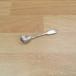 Silver Plated Mustard Spoon, Fiddle Pattern - Vintage Distressed, Worn, Shabby Chic Cutlery, Tableware, Flatware