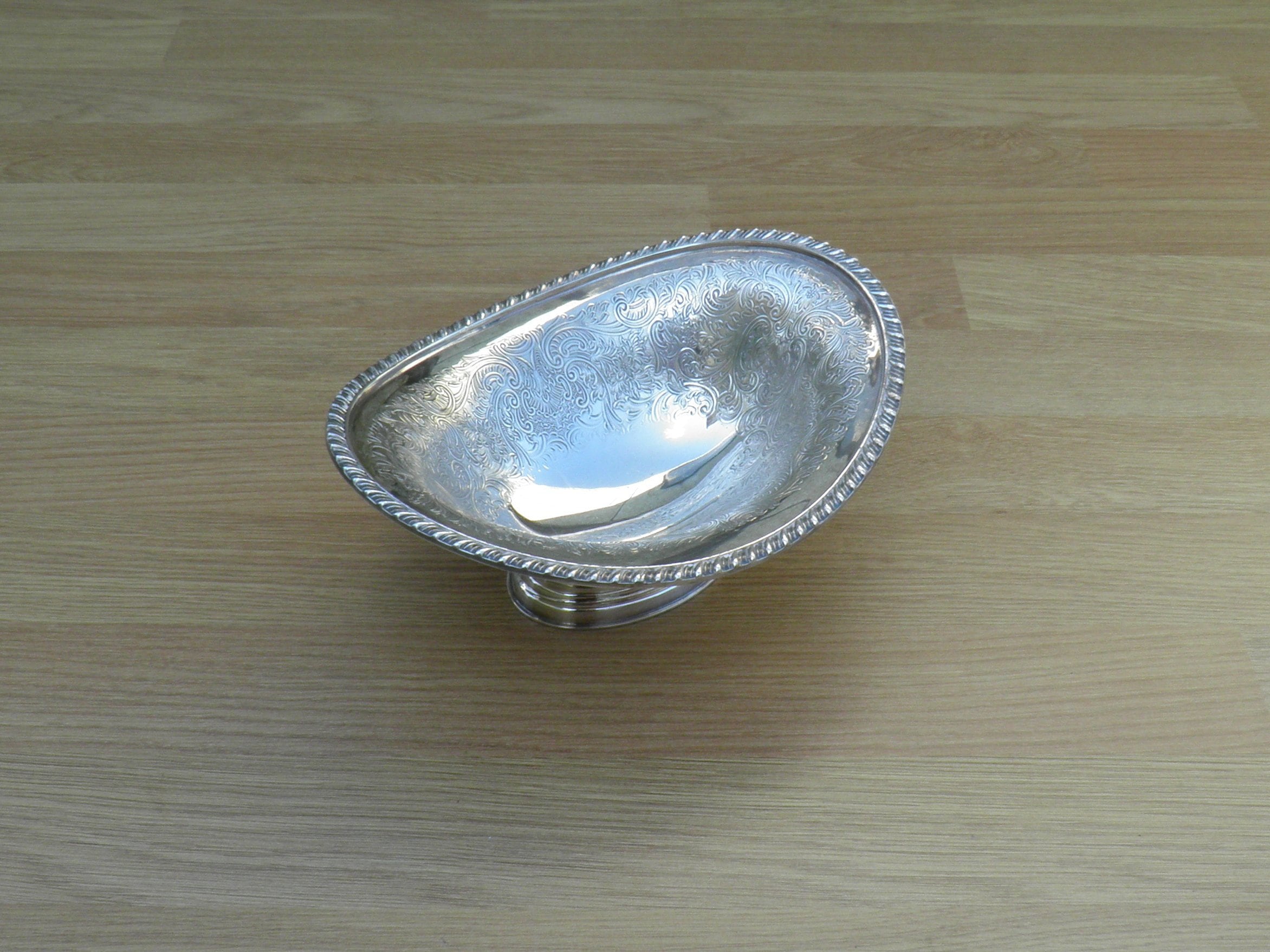 Metal Serving Dish 