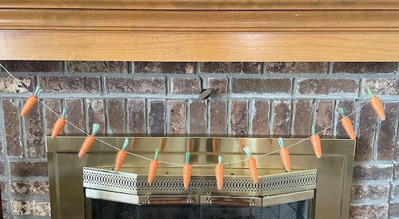 Spring Garland, Easter Garland, Fireplace Garland, Carrots, Wall Decor, Fireplace Decor, Spring Decor, Easter Decor