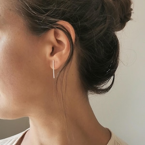 FADE// Boucles d'oreilles longues et élégantes