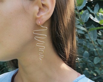 LIGHTNING// Electric Zigzag Line Earrings