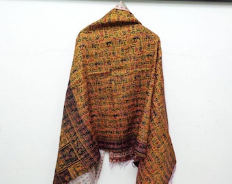 Handmade Silk Kantha Scarf: Indian Floral Neck Wrap