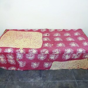 Kantha Quilt Indian Cotton Bedspread Blanket Bedding ,bed cover,sofa throw ,gardern decor image 3
