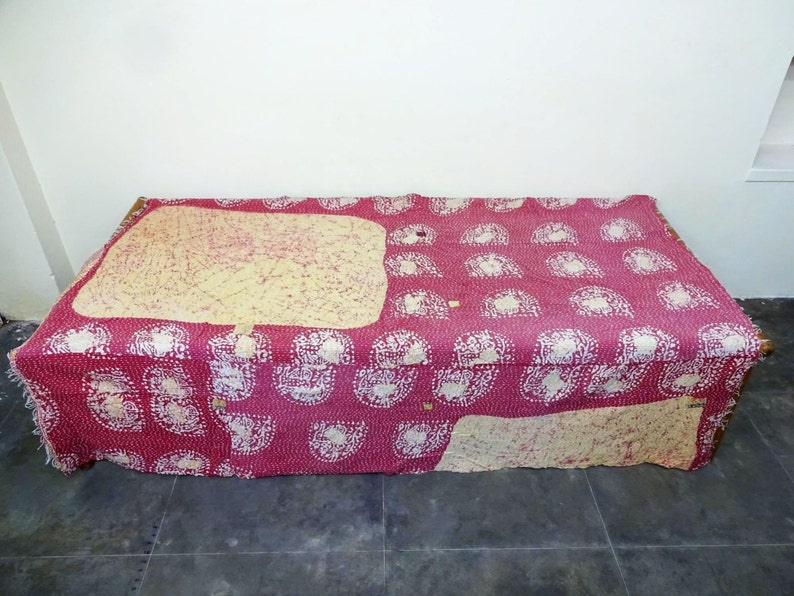 Kantha Quilt Indian Cotton Bedspread Blanket Bedding ,bed cover,sofa throw ,gardern decor image 3