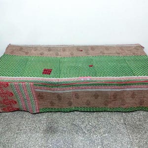 Kantha Quilt Indian Cotton Bedspread Blanket Bedding ,bed cover,sofa throw ,gardern decor image 3