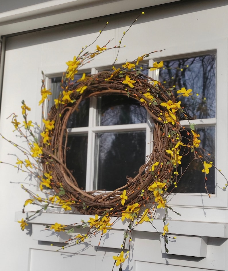 Forsythia Wreath, Best Etsy Spring Wreaths image 3