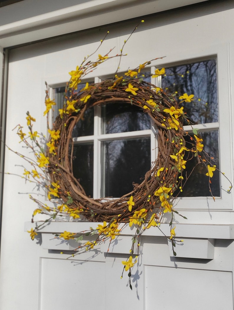 Forsythia Wreath, Best Etsy Spring Wreaths image 7