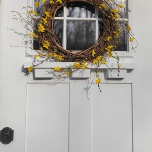 Forsythia Wreath, Best Etsy Spring Wreaths image 6