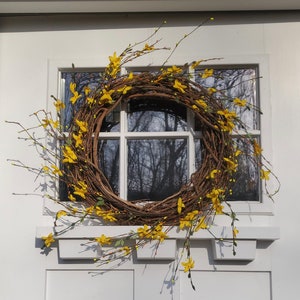 Forsythia Wreath, Best Etsy Spring Wreaths image 9